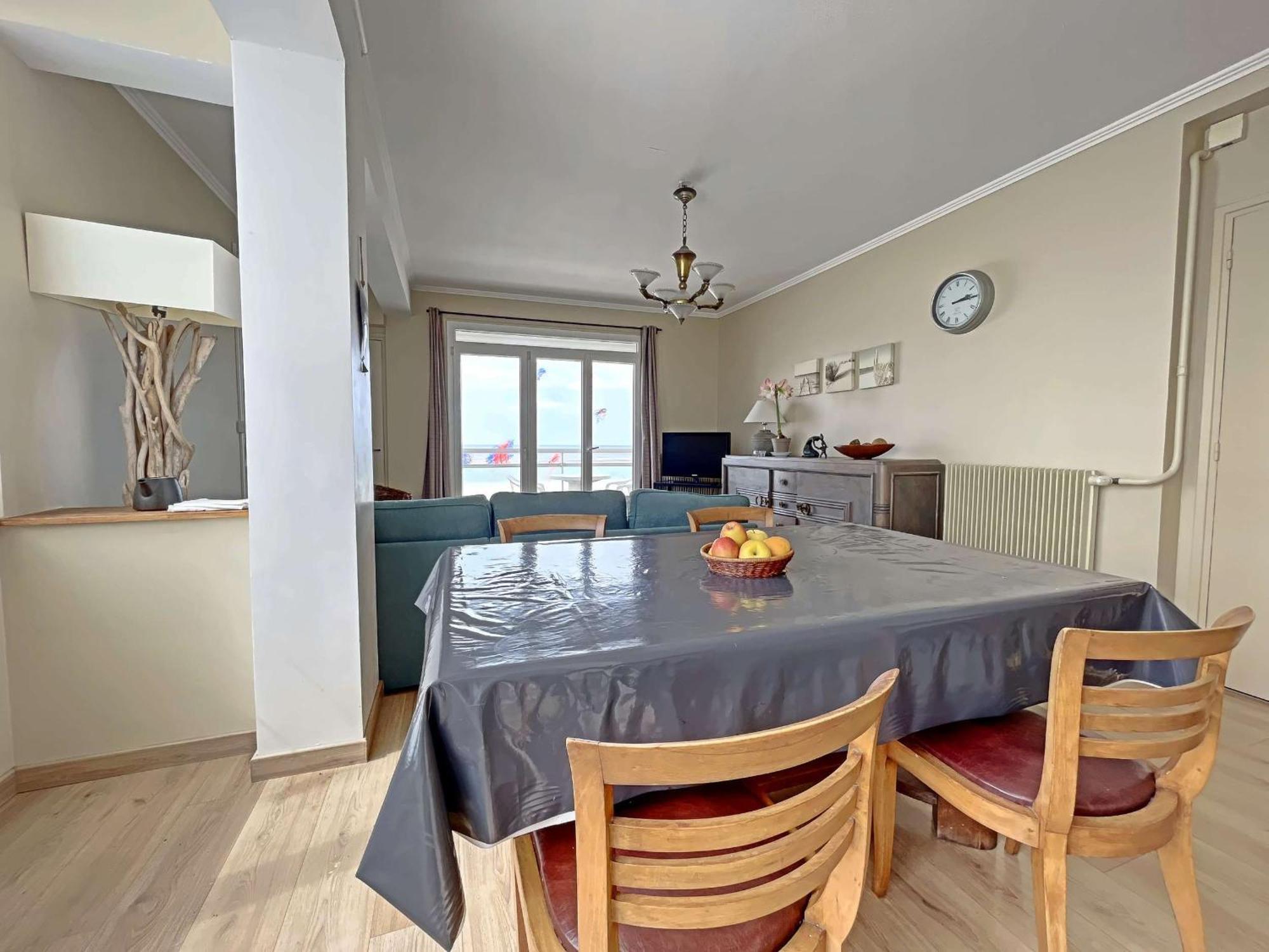 Magnifique T4 Avec Balcon Et Garage A Berck-plage - Fr-1-646-48